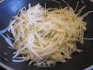 牛肉土豆米纸卷饼的做法步骤:7