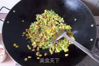 莴笋玉米炒肉丁的做法步骤:8