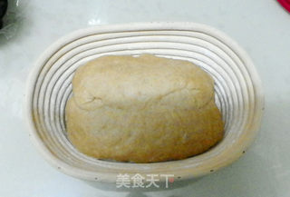 黑啤黑麦欧包的做法步骤：8