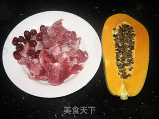 木瓜瘦肉汤的做法步骤：1