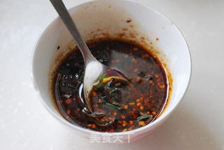 又到了吃【榆钱儿饭】的季节喽!的做法步骤:8