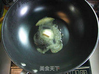 淡淡的紫色馅料—蓝莓什锦派的做法步骤:3