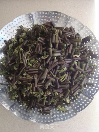 让不起眼的野菜华丽变身——花开富贵的做法步骤:2