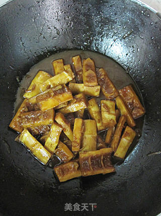 素菜也可以如此美味——酱香焖春笋的做法步骤:12
