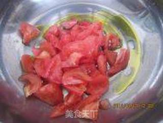 西红柿鸡蛋面的做法步骤：2