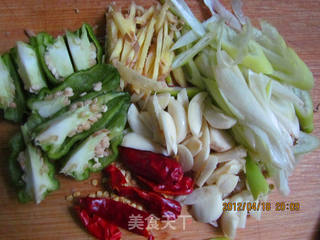 农家风味----新疆大盘鱼的做法步骤:5