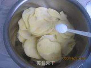 无油健康烤薯片--10分钟搞定休闲小零食的做法步骤:3
