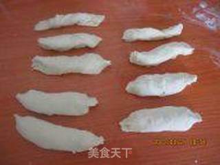 火腿葱花卷的做法步骤:14