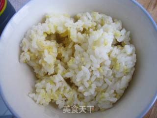 蛋炒饭的做法步骤：2