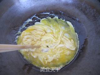 蛋炒饭的做法步骤：4
