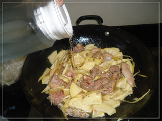 冬笋焖鸭肉的做法步骤:6