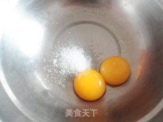 处女作---电饭锅蛋糕的做法步骤:3