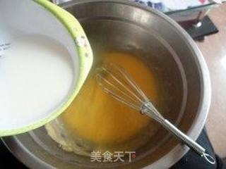 处女作---电饭锅蛋糕的做法步骤:5