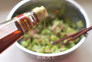 清甜鲜嫩、令人齿颊生香的【榆钱馅饺子】的做法步骤:5