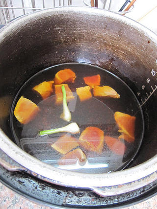 海苔肉松面包卷准备篇之一:DIY原味肉松的做法步骤:4