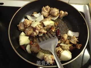大盘鸡的做法步骤：4