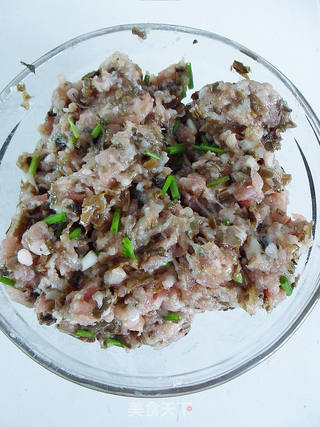 香喷喷滴美味【秘制梅香煎饺】的做法步骤:5