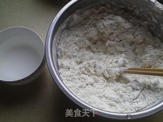 美味时蔬清拌面的做法步骤：2