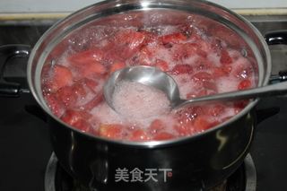 草莓果酱的制作的做法步骤：6