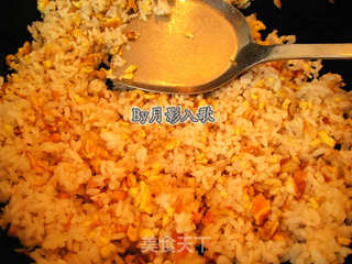 金香玉蛋炒饭-----两个诀窍炒出粒粒香饭的做法步骤:7