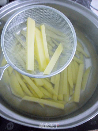 【COOK100畅销组合装试用报告3】干煸土豆条的做法步骤:6