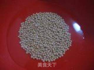 香酥黄豆的做法步骤:2