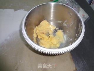 丹麦曲奇的做法步骤：1