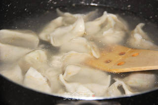 清香诱人的口感--【豆角猪肉饺】的做法步骤：18