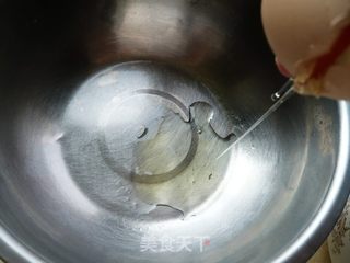 自制电饭锅奶香蛋糕的做法步骤：2