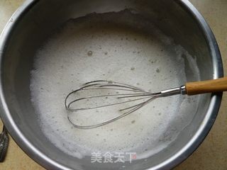 自制电饭锅奶香蛋糕的做法步骤：4