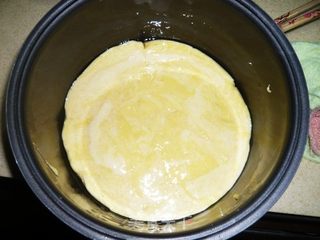 自制电饭锅奶香蛋糕的做法步骤：14