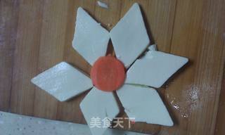 花样豆腐鸡蛋羹的做法步骤:2