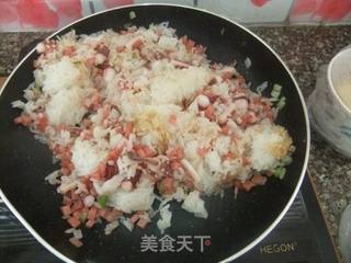 鱿鱼火腿炒饭的做法步骤:8