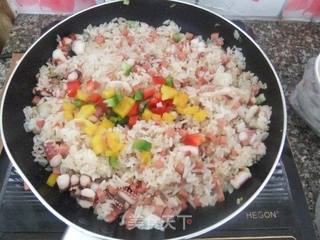 鱿鱼火腿炒饭的做法步骤:9