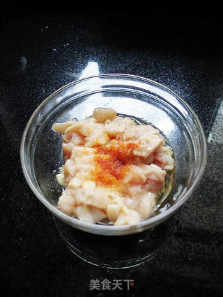 新奥尔良烤鸡肉披萨的做法步骤:10