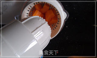 原味奶香木瓜汁的做法步骤:4