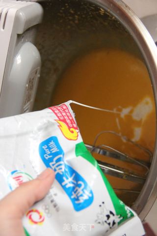 【抹茶草莓卷】的做法步骤：5