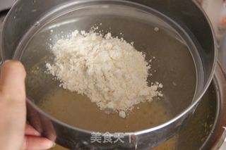 【抹茶草莓卷】的做法步骤：6