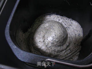 黑芝麻餐包的做法步骤:3
