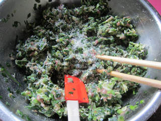荤素两款槐花饺子的做法步骤:15