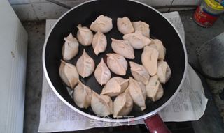 韭菜煎饺和水饺的做法步骤：6