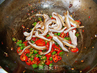 心蓝手制私房菜【小炒猪耳】——停不了嘴的下酒好菜的做法步骤:9