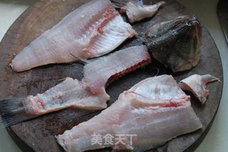 果粒浇汁鲈鱼的做法步骤:3