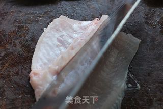 果粒浇汁鲈鱼的做法步骤:4