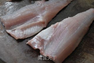 果粒浇汁鲈鱼的做法步骤:5