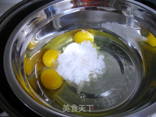 专属妹妹的海绵蛋糕的做法步骤:2
