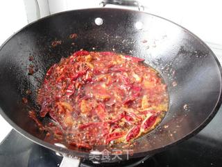 麻辣排骨鲫鱼火锅的做法步骤:6