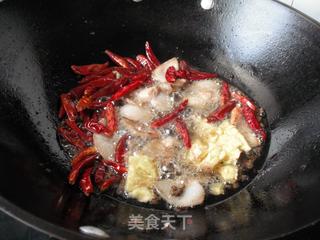 麻辣排骨鲫鱼火锅的做法步骤:5