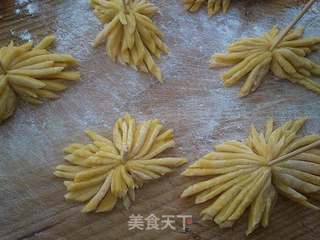 菊花面的做法步骤：16