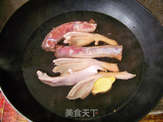 心蓝手制私房菜【卤水鸭掌】——难忘那一锅醇香卤水的做法步骤:3